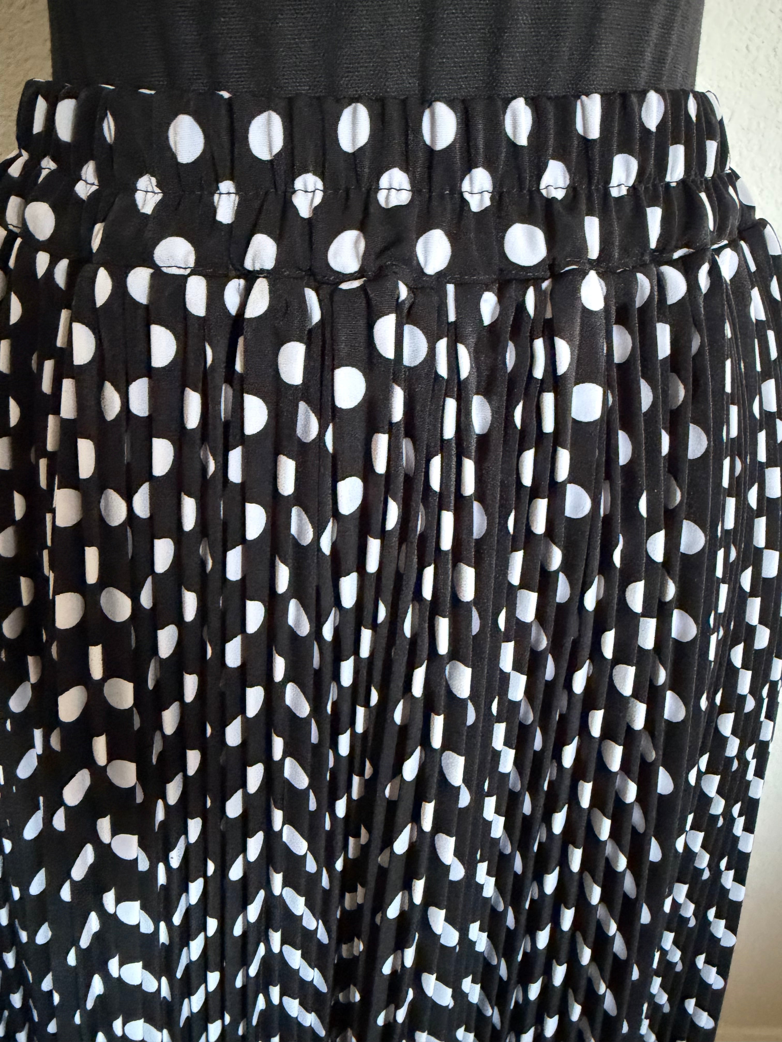 Pleated Skirt with Divided Ends - Black with White Polka Dots