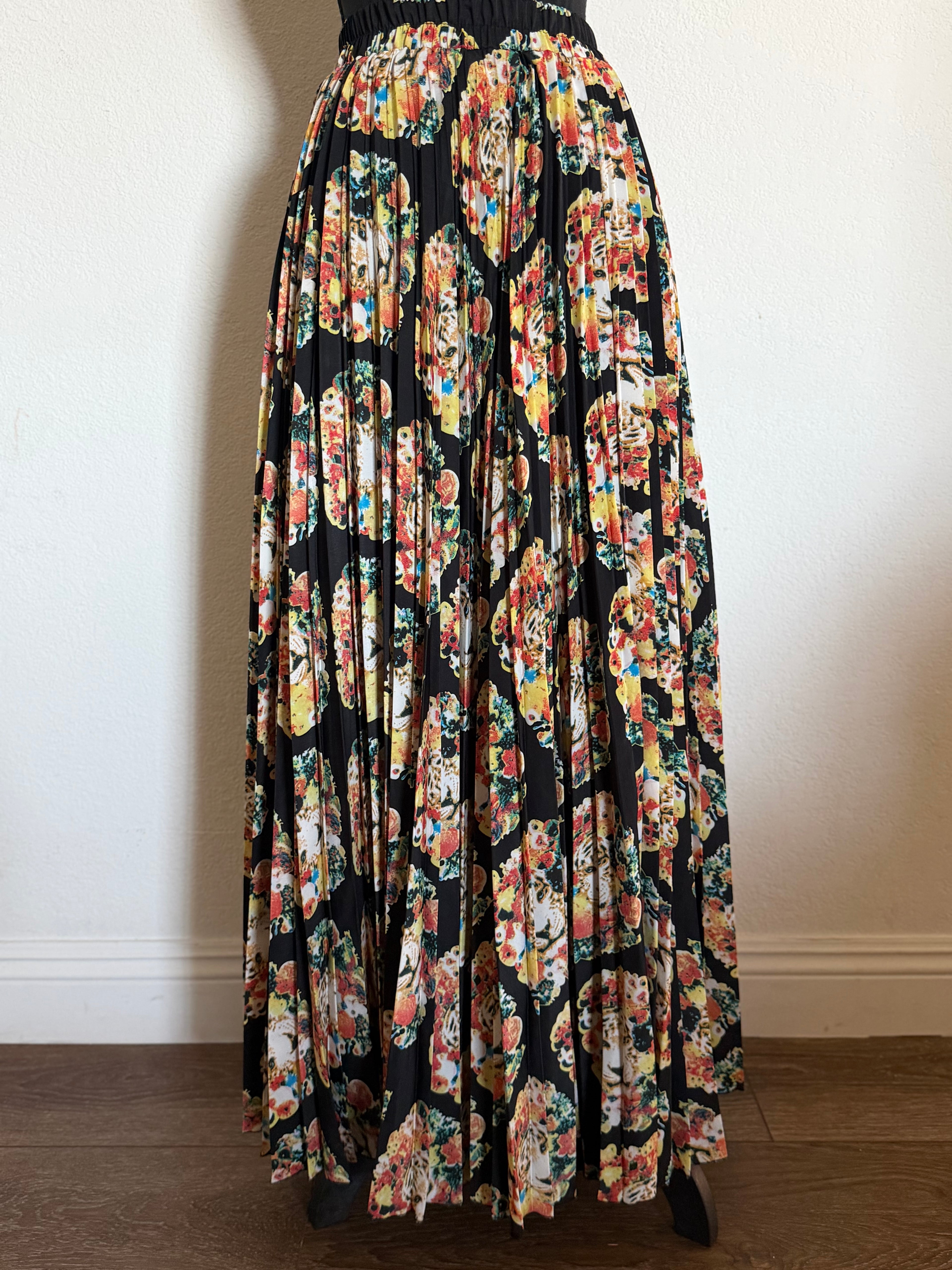 Circle Skirt with Divided Pleats - Tiger Face Print