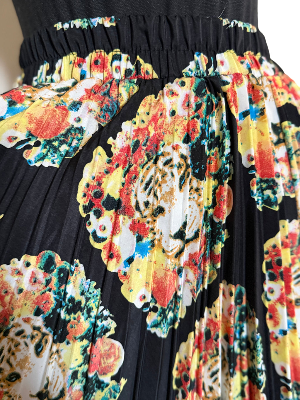 Circle Skirt with Divided Pleats - Tiger Face Print
